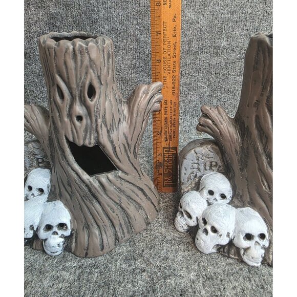 Haunted Tree Stump Candle Holder Set With Skull Decor For Halloween - Picture 2 of 7
